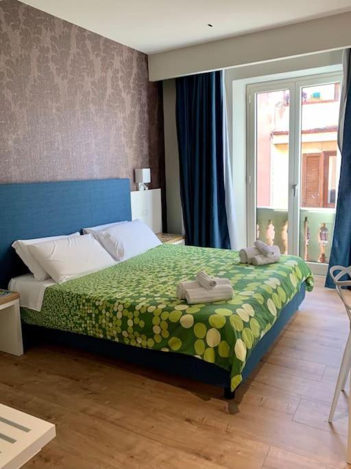 Alex Charme Central Apartments - Corso Umberto Taormina Exteriör bild